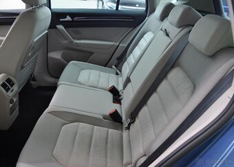 Volkswagen Golf Sportsvan 1,6TDI DSG PANORAMA NAVI 81 kw - 19