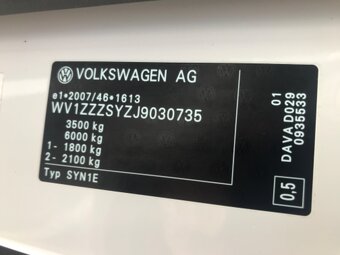 VW Crafter- pojazdna dielňa - 19