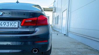 BMW Rad 5 525d A/T - 19