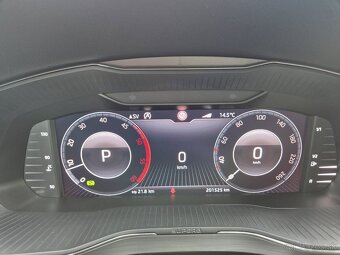 Škoda Superb Combi 2.0 TDI SCR Style 4x4 DSG - 19