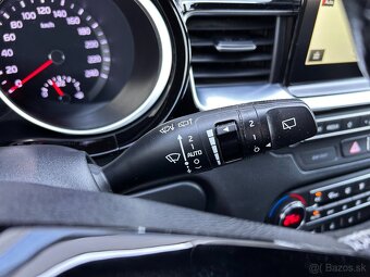 Kia CEED CD 1,4 T-GDi 103kW M6 GT-LINE - 19