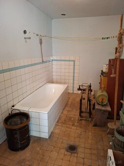 CHALUPA NA MYJAVSKÝCH KOPANICIACH - 19