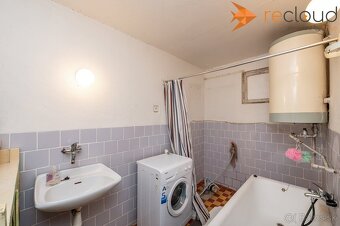 Na predaj rodinný dom vo Veľkých Ozorovciach s veľkým rovina - 19