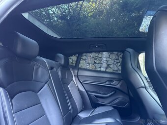 Porsche Taycan 4 Cross Turismo, Batery performance + - 19