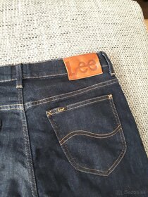 Panske jeansy GAUDÍ a panske jeansy LEE - 19
