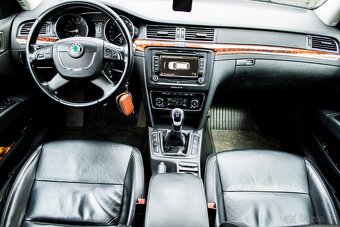 Škoda Superb Combi 1.6 TDI CR DPF Elegance GreenLine - 19