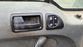 Ford Transit Tourneo Connect 1,8TDCI 66kw kód:HCPB - 19