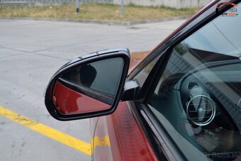 Mercedes-Benz E trieda Sedan 200 A/T - 19