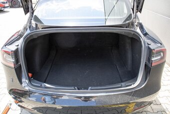 Tesla Model 3 Long Range Dual Motor - 19