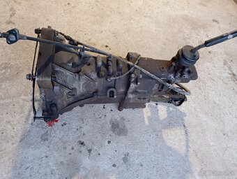 Suzuki samurai long 1,3 benzín 1998 - 19