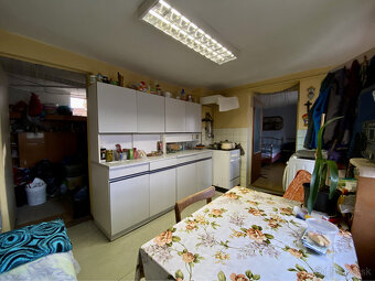 Nová cena - Predaj 4 izbový rodinný dom s pozemkom 2906 m2 v - 19