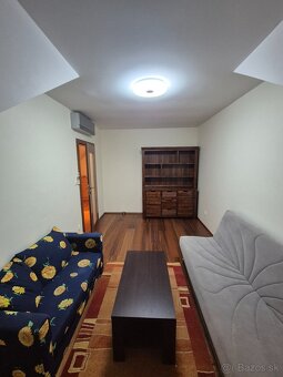 Útulný rodinný dom v lukratívnej lokalite Grot - 19