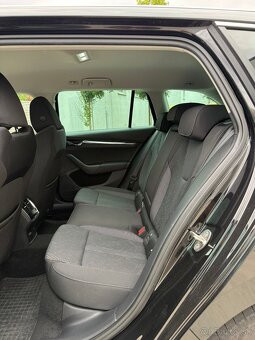 Škoda Octavia Combi 4  2.0 TDI 110kw DSG model 2022 - 19