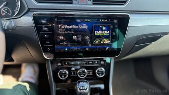 Škoda Superb Combi 2.0 TSI 4x4 Style DSG - 19