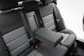 Škoda Octavia Combi 2.0 TDI Ambiente MAX - 19