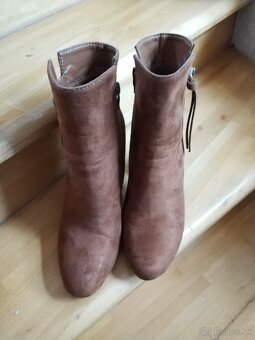 Damské kotníkové topánky : - 19