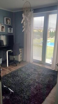 4-izbový bungalow - 100m2 + terasa 18 m2, pozemok 796 m2, Ko - 19