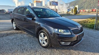 Škoda Octavia Combi 2.0 TDI Elegance/Style DSG - 19