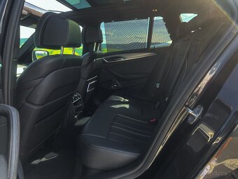 BMW Rad 5 Touring 520d A/T, HUD, 360 kamera, Nebúrané - 19