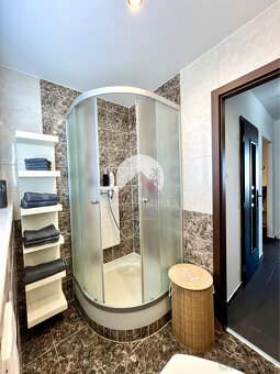 Reality KOMPLEX s.r.o. ponúka ŠTÝLOVÝ 3-IZBOVÝ BYT NA PRENÁJ - 19