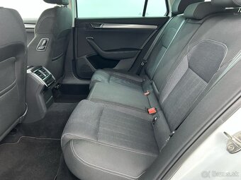 Superb Combi 1,4 TSI PHEV Style Matrix Hybrid 160kW Odpočet - 19