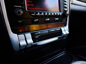 Porsche Cayenne S Facelift 4.8 benzín 283kw ALU R22 - 19