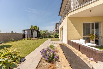 LUXUSNÁ VILA, WELLNESS, BAZÉN, ZÁHRADA, DUNAJSKÁ LUŽNÁ - 19