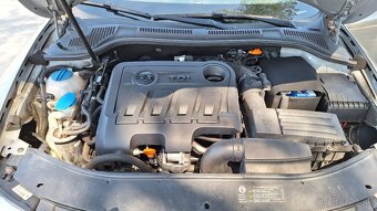 ŠKODA SUPERB COMBI 2.0 TDI - 19