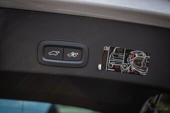 XC40 P8 Twin motor AWD, El. ťažné, Harman, Asistenti, DPH - 19