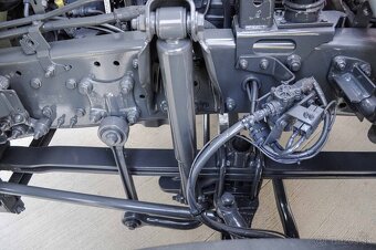 MERCEDES AXOR 1829 TROJSTRANNÝ S3 SKLÁPAČ / VYKLÁPAČ / EURO5 - 19