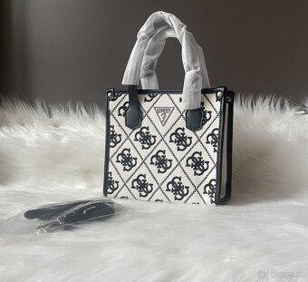 Guess Silvana kabelka - 19