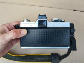 Starý fotoaparát Praktica super TL 1000+ příslušenství - 19