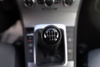 VW Passat B7 Variant 2.0 TDI BMT Highline -NOVÉ STK- - 19