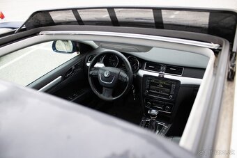 Škoda Superb Combi 2.0 TDI 4x4 103kW Elegance /AJ NA SPLÁTKY - 19