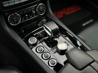 Mercedes-Benz CLS 63 AMG TOP STAV Full výbava 2x sady kolies - 19