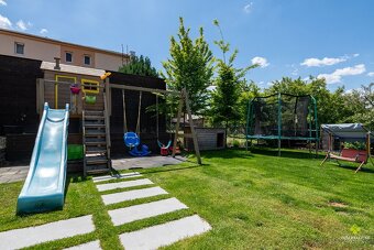 Rodinný dom s bazénom a garážou – Malá Lehôtka, Prievidza - 19