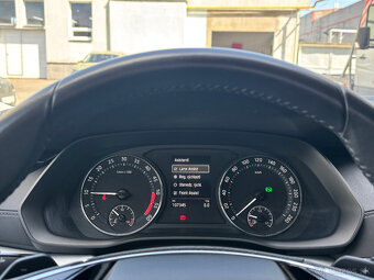 Škoda Octavia Combi 2.0 TDI SCR Style DSG - 19