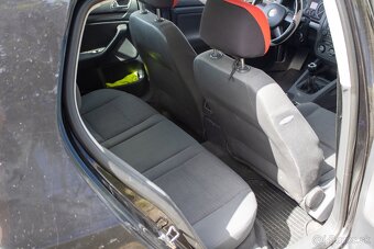 Volkswagen GOLF 1,9 TDI 77kw MT5 Trendline - 19