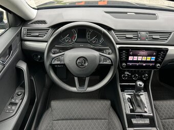Škoda Superb Combi 2.0 TDi DSG - 19