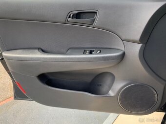 Hyundai i30 1.4i, 80KW - 19