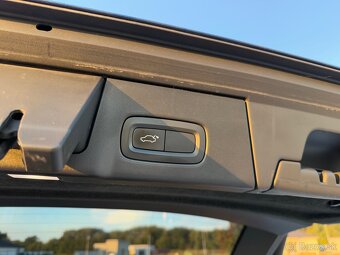 Volvo V90 R-Design D4 2.0L A/T8 - 19