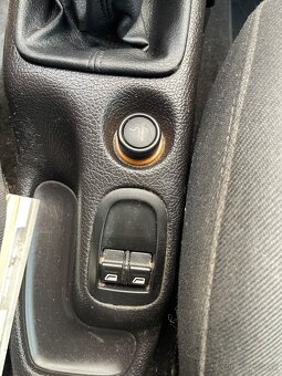 Peugeot 206 SW 1,4i  55 kW - 19