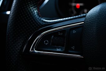 Škoda Octavia Combi 2.0 TDI DPF RS DSG - 19