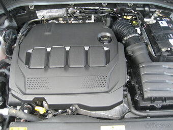Volkswagen Passat 2.0 TDI EVO Elegance DSG - 19