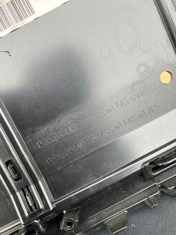 maska mrizka grill audi q7 19- cerna sq7 - 19