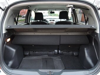 Toyota Urban Cruiser 1,3 Dual VVTi 1.maj. Servis 2010 - 19