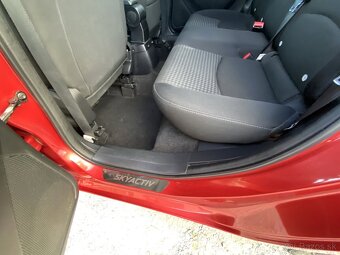 Predaj MAZDA 2, 66 kW/90k,1.5 Skyactiv, poctivý 4-válec/16V - 19