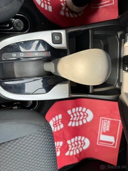 Honda Jazz 1.3 i-VTEC - 19