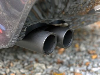 BMW E90 330i – 190 kW (N52B30) | M-Paket | TOP stav - 19