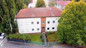 Na predaj 2-izbový byt so samostatným dvorom. - 19